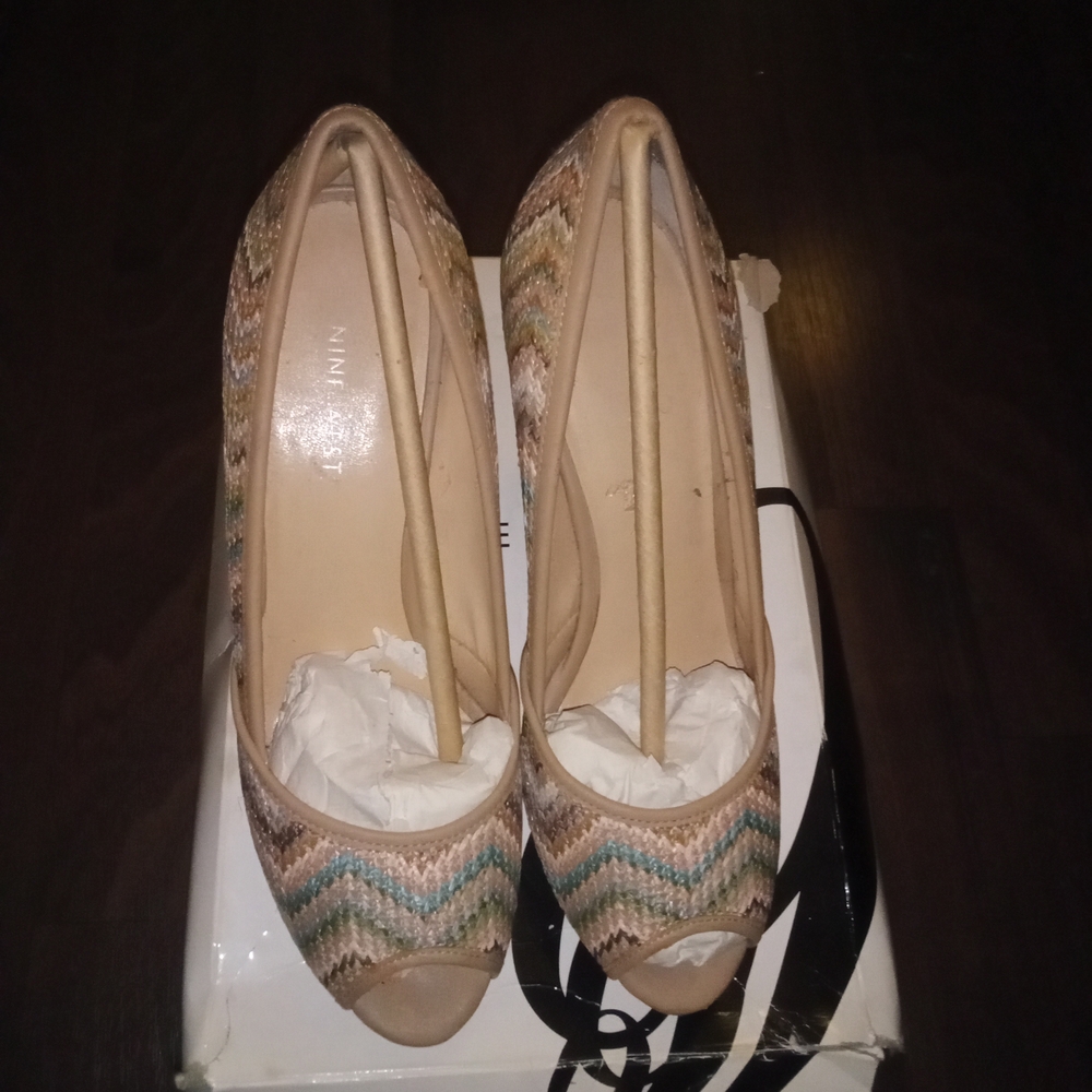 Nine West Zigzag Patterned Peep Toe Heels